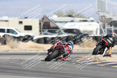 media/Nov-16-2025-Race Pace (Sun) [[8c5fa54630]]/Non Verified Riders (1st 20 Minutes)/4-Turn 16 (1116am)/